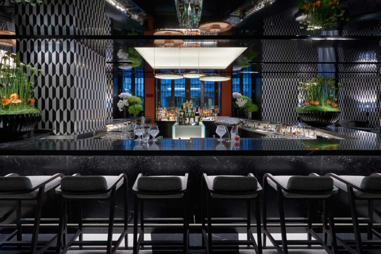 Mandarin-bar-bistro-Mandarin-Oriental-Coqtail-Milano
