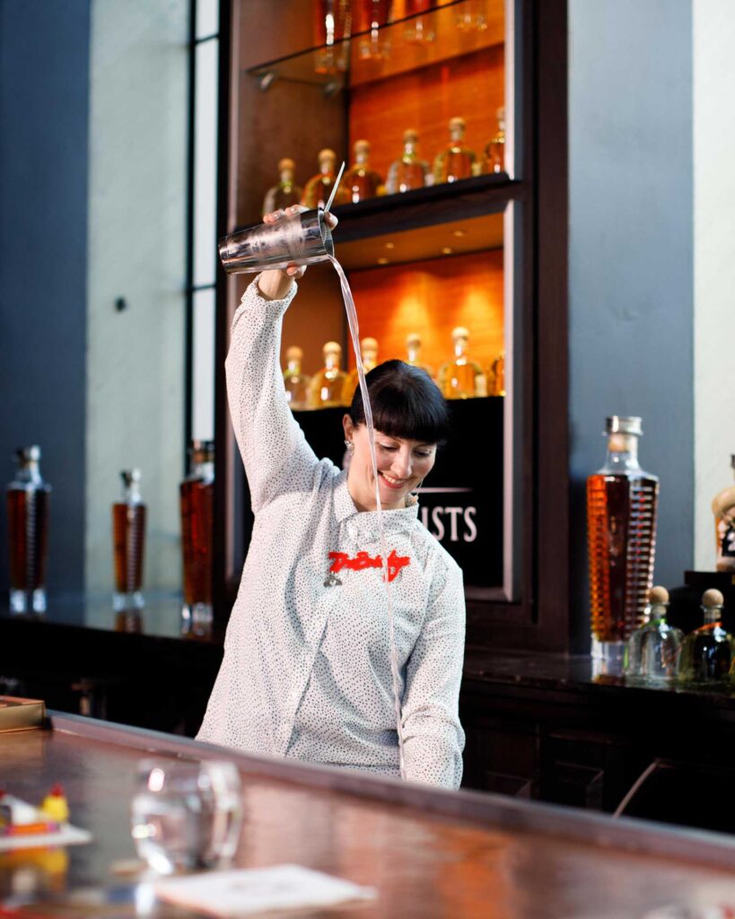 Giulia-Cuccurullo-Patrón-Perfectionists-Coqtail-Milano