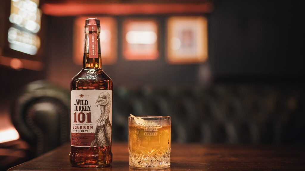 degustare bourbon il Giorno dell’Indipendenza whiskey sour Wild Turkey Coqtail Milano