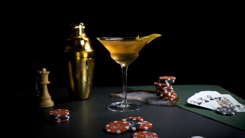 Vespretto-twist-Martini-James-Bond-No-Time-to-Die-Coqtail-Milano