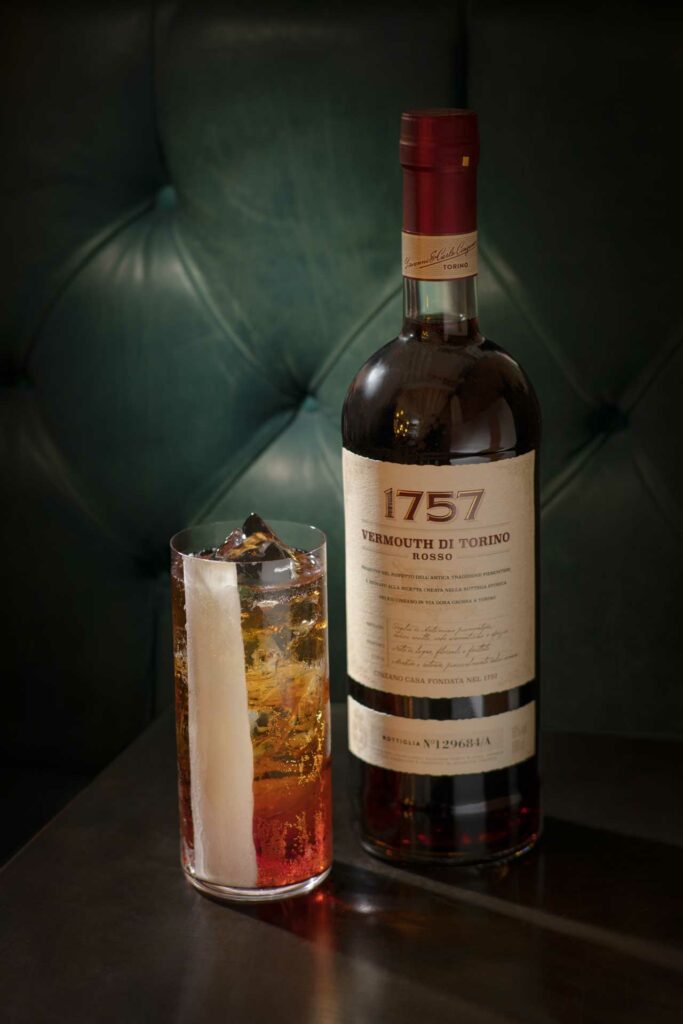 Intenso-cocktail-1757-Cinzano-Vermouth-di-Torino-Coqtail-Milano