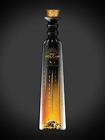 Volcan-de-mi-tierra-X.A-debutta-in-Italia-Coqtail-Milano