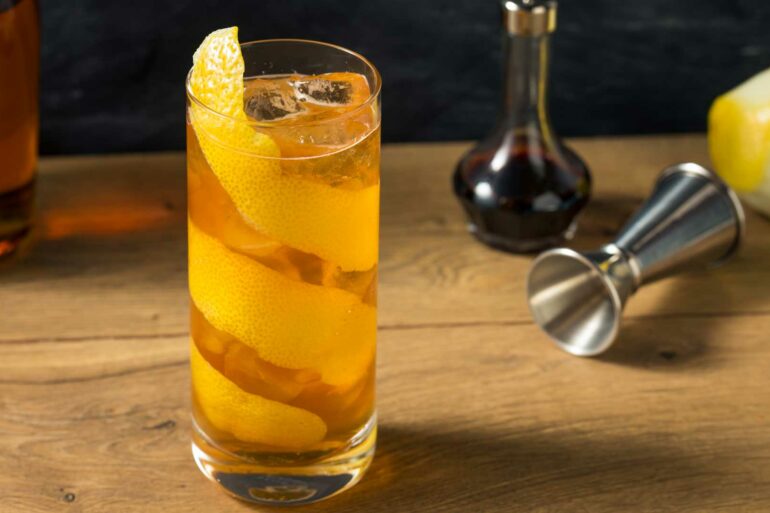 Horse's-neck-cocktail-ricetta-storia-coqtail-milano