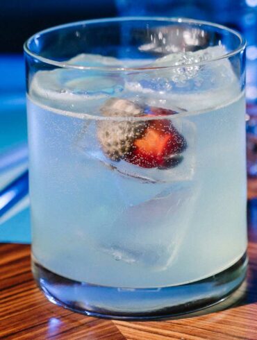 DNA-Cocktail-Room-colorful-homework-coqtail-milano