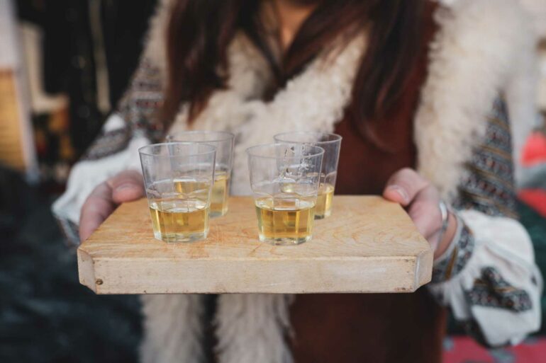 tuica-distillato-nazionale-romeno-coqtail-milano