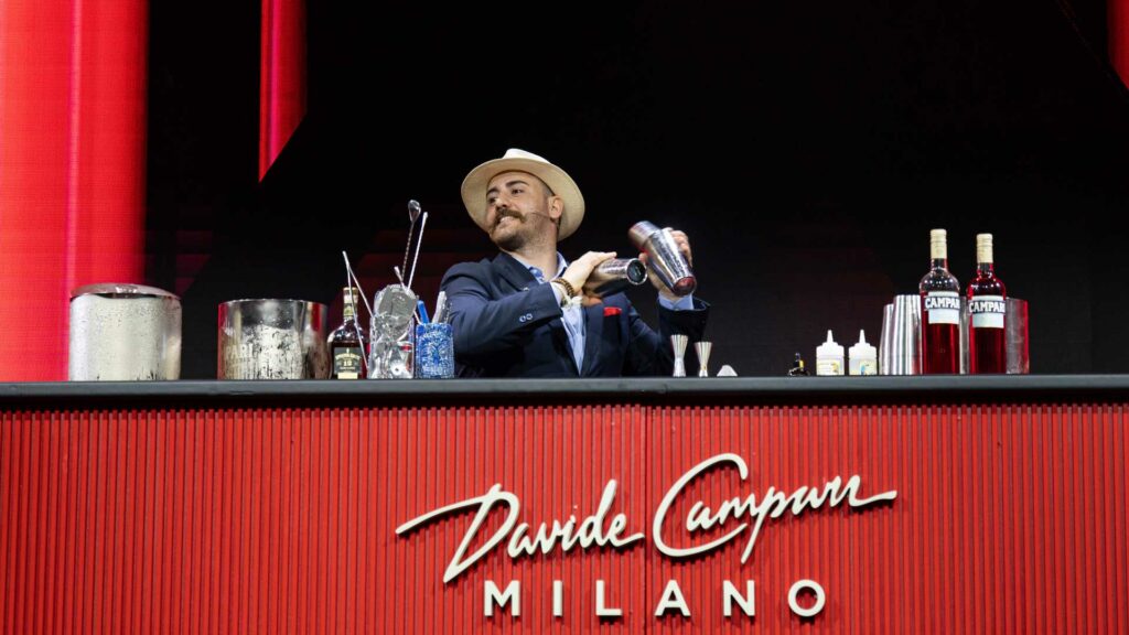 alessandro-d'alessio--Campari-Bartender-Competition-X-Edition-coqtail-milano