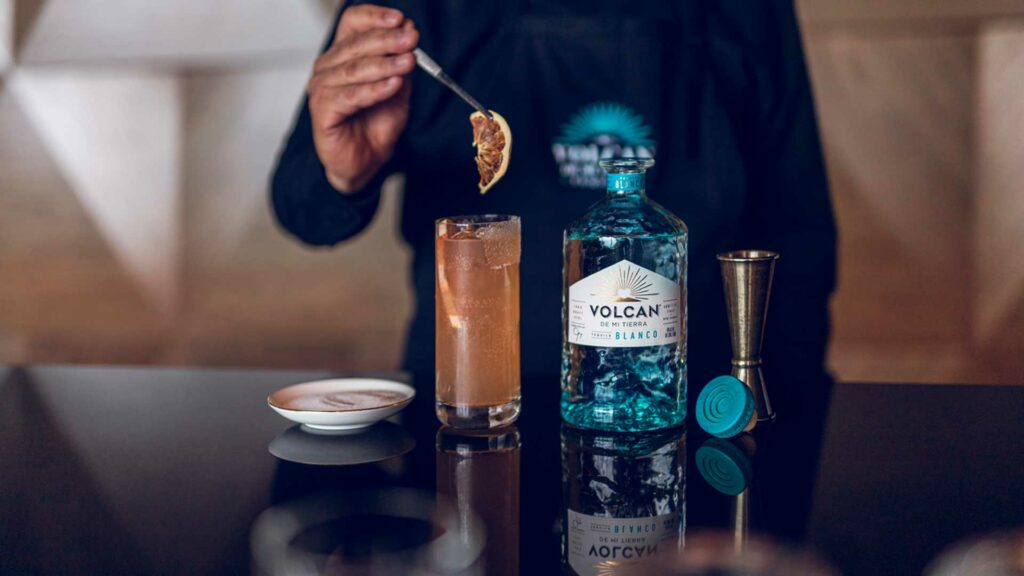 la-paloma-diferente-ricetta-volcan-de-mi-tierra-coqtail-milano