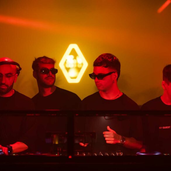 moon-print-collettivo-arca-coqtail-milano