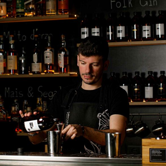 Rotavapor-BUCHI-miscele-territoriali-laboratorio-folkloristico-coqtail-milano