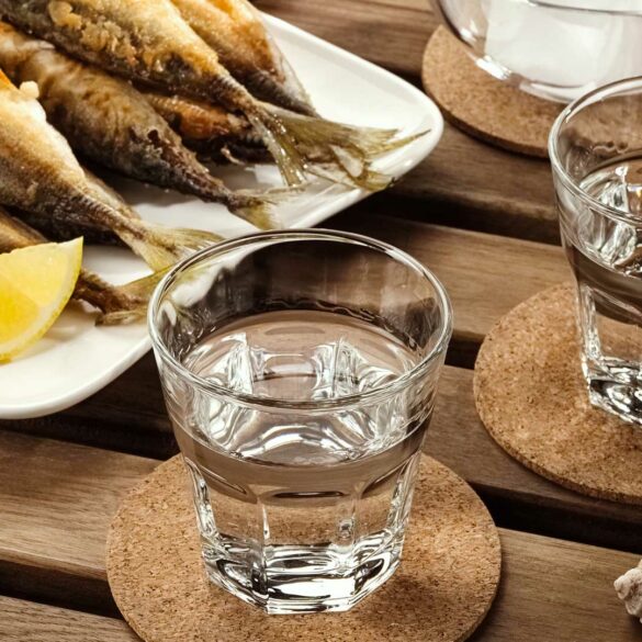 tsipouro-distillato-greco-storia-produzione-coqtail
