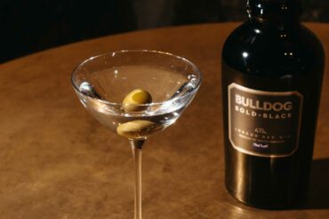 bulldog-bold-black-coqtail