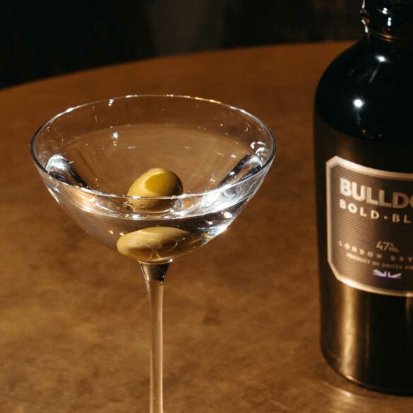 bulldog-bold-black-coqtail