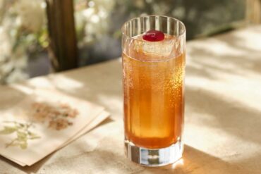 Cherrywood-cocktail-dalla-drink-list-Rose-Compendium-Coqtail