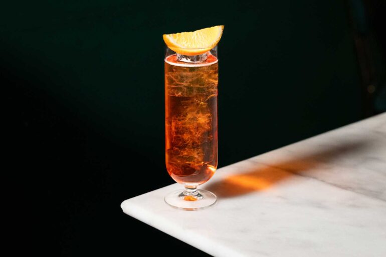 Drink-simbolo-Aperitivo-Italiano-Coqtail