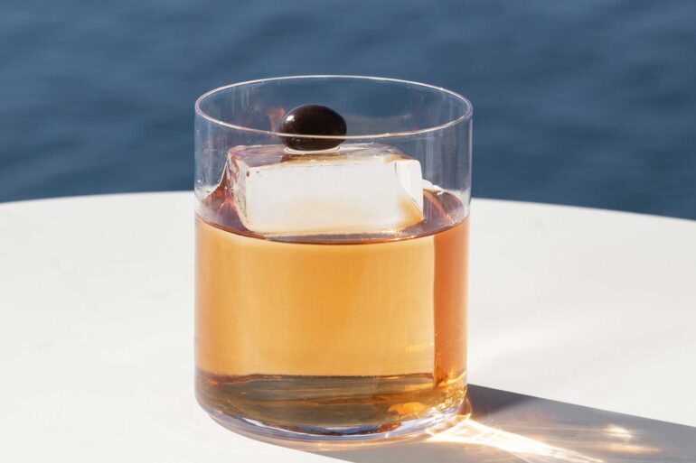 Negroni-Nazionale-di-Cinquanta-con-Vista-Coqtail