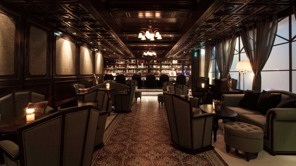 Seul-speakeasy-Alice-Cheongdam-Coqtail