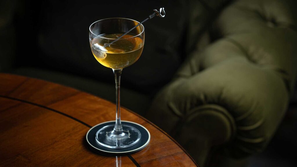 Sorsi-di-storia-all-Atrium-Bar-Coqtail