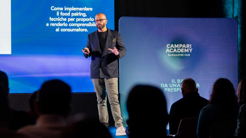 house-of-aperitivo-campari-roma-bar-show-2025-dom-carella-coqtail