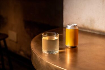 Hard-Tea-bevanda-di-tè-e-alcol-Coqtail