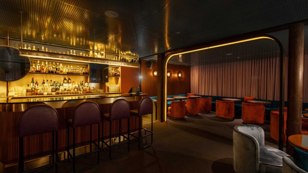 Jigger-&-Pony-interni-drink-list-Embrace-Coqtail