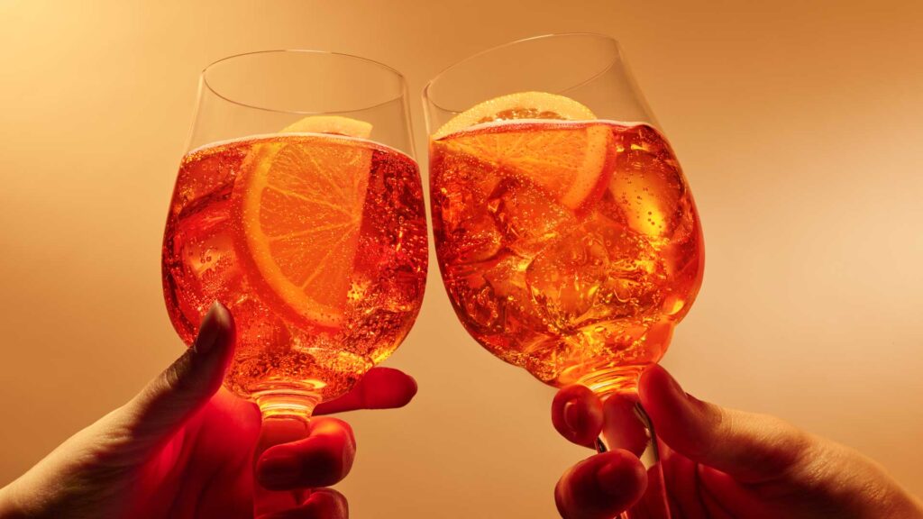 aperol-spirtz-brindisi-estate-aperol-coqtail
