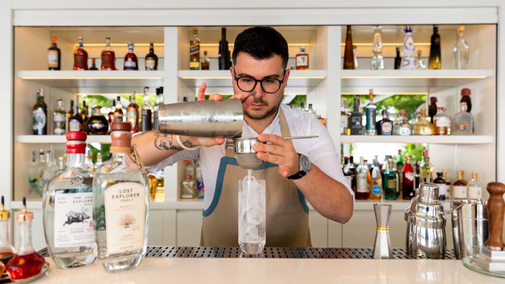 the-lost-explorer-paloma-day-miramalfi-coqtail