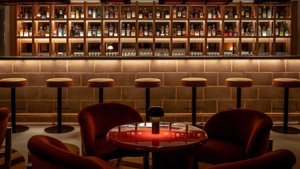 Listening-bar-Seed-Library-Londra-Coqtail