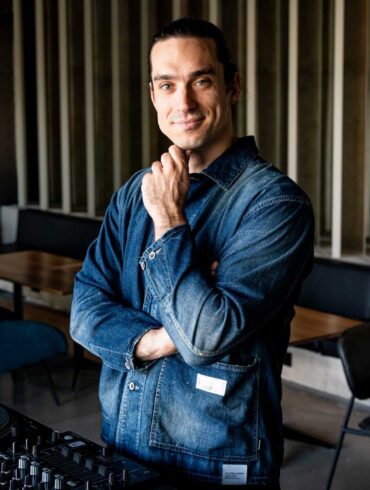 Lorenzo-Querci-proprietario-di-Lubna-e-Moebius-a-Milano-Coqtail