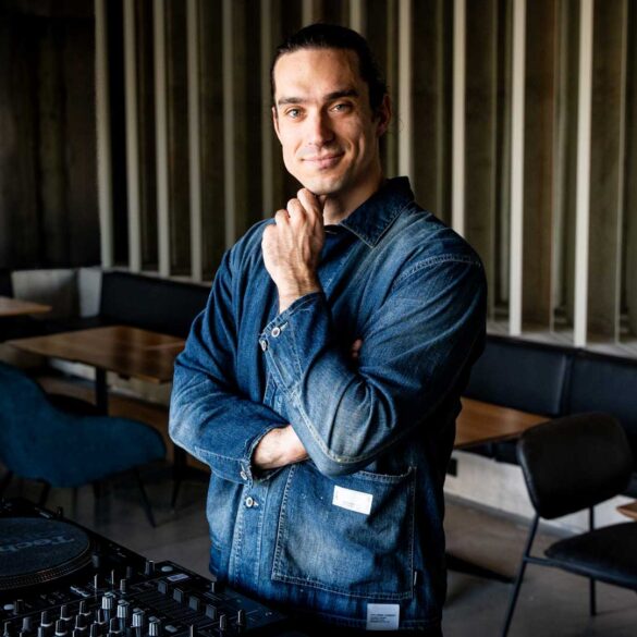 Lorenzo-Querci-proprietario-di-Lubna-e-Moebius-a-Milano-Coqtail