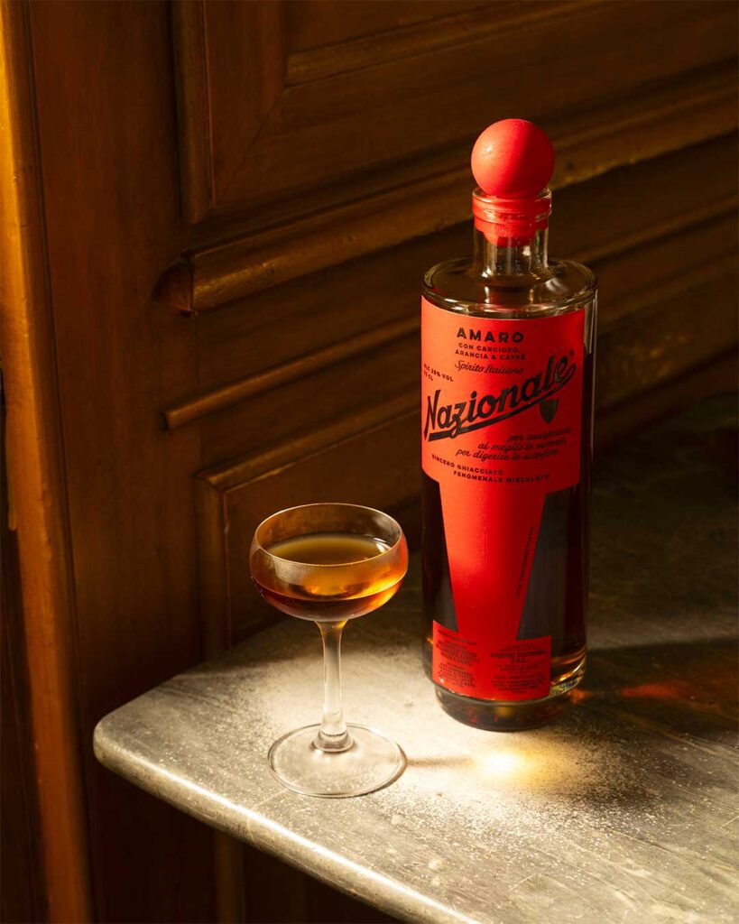 Consumo-liscio-o-miscelazione-Amaro-Nazionale-Coqtail
