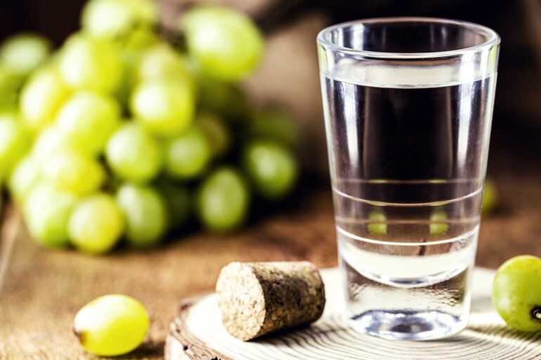 Distillazione-in-Italia-la-mappa-aggiornata-Coqtail