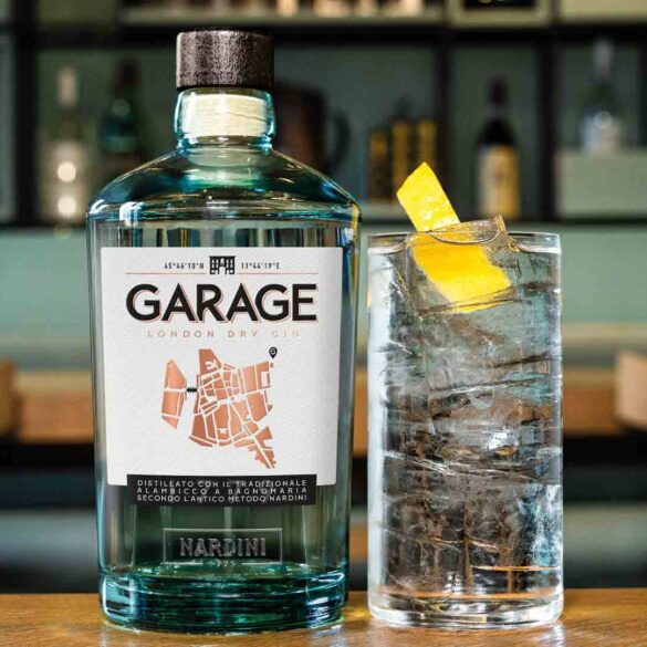 Garage-gin-il-nuovo-london-dry-della-Distilleria-Nardini-Coqtail