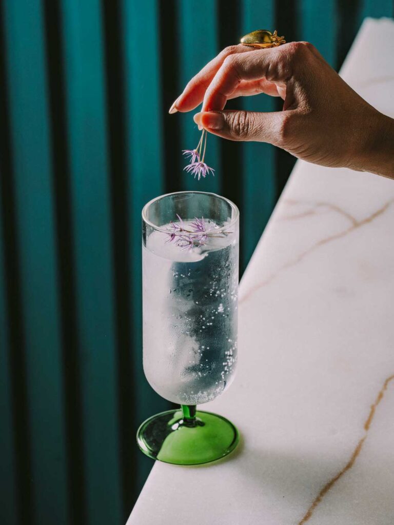 Gardenias-nature-beauty-femininity-Coqtail