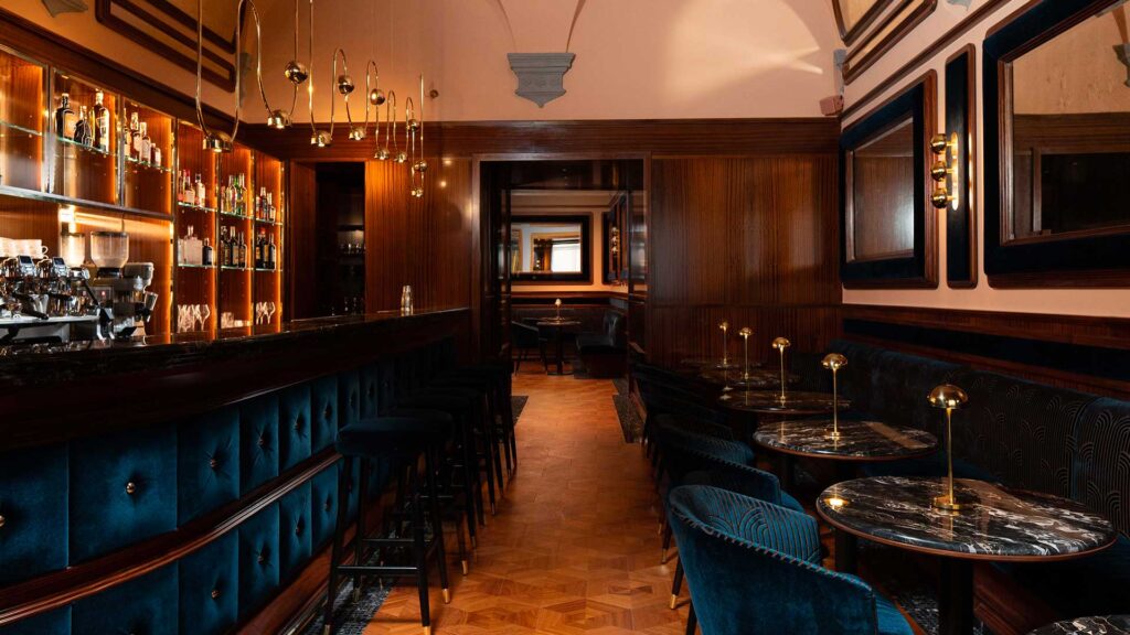 Giacosa-1815-Firenze-nuovo-ingresso-Pinnacle-Guide-Coqtail