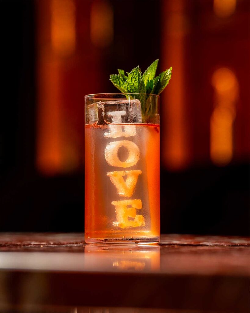 Gutenberg-Highball-cocktail-con-vodka-menta-soda-Coqtail