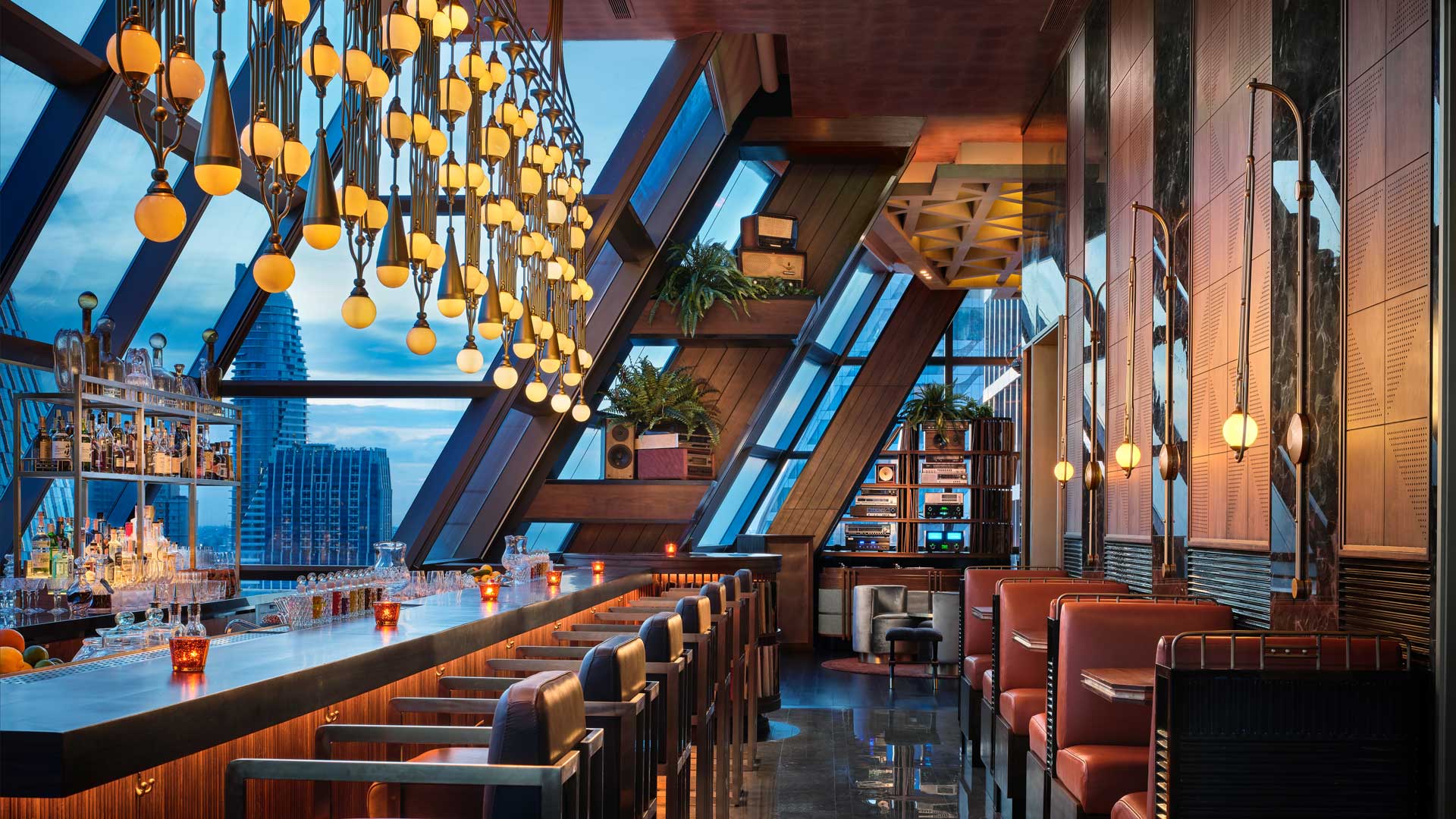 Hidden-ba-Lennon-s-Bar-Coqtail