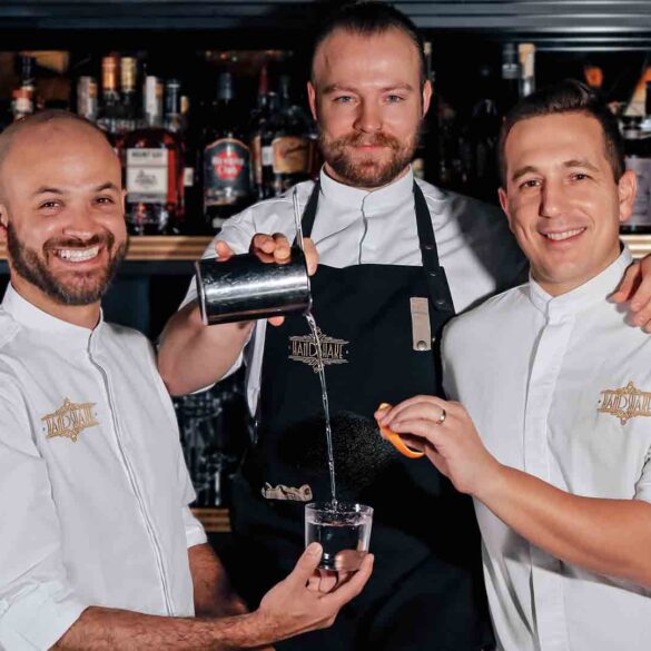 La-scalata-al-successo-di-Handshake-Speakeasy-Coqtail