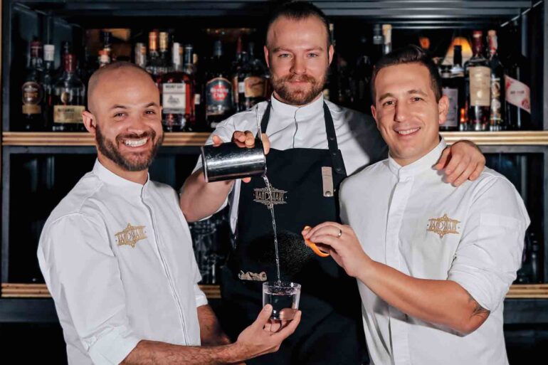 La-scalata-al-successo-di-Handshake-Speakeasy-Coqtail