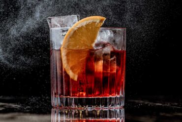 Negroni-Week-cocktail-campari-coqtail