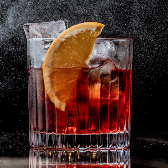 Negroni-Week-cocktail-campari-coqtail