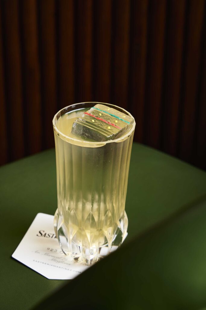 Santa-Lucia-uno-dei-cocktail-del-menu-Collection-25-26-Coqtail