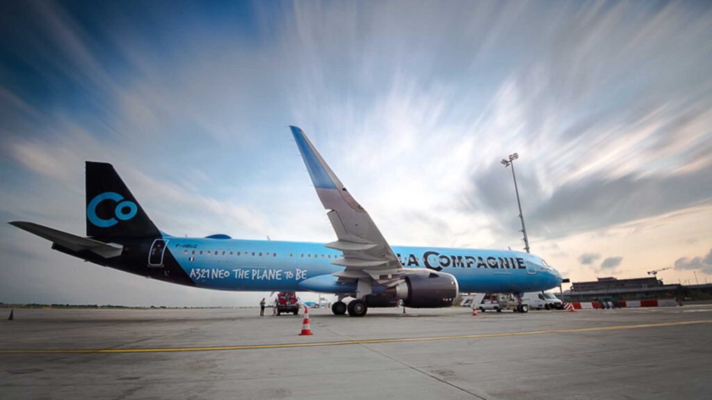 The-A321neo-Airbus-La-Compagnie-Coqtail
