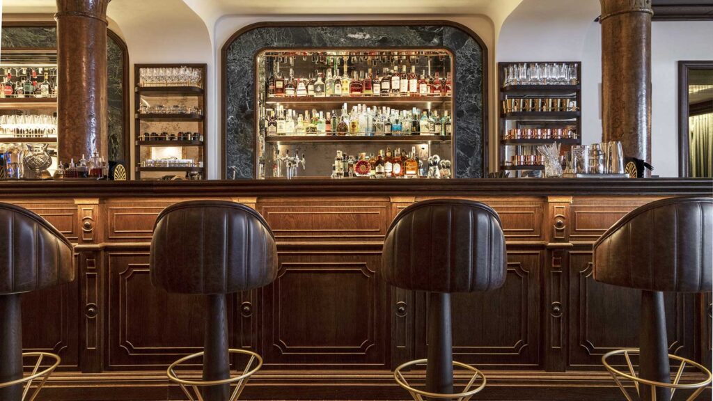 Ancora Cortina cocktail bar