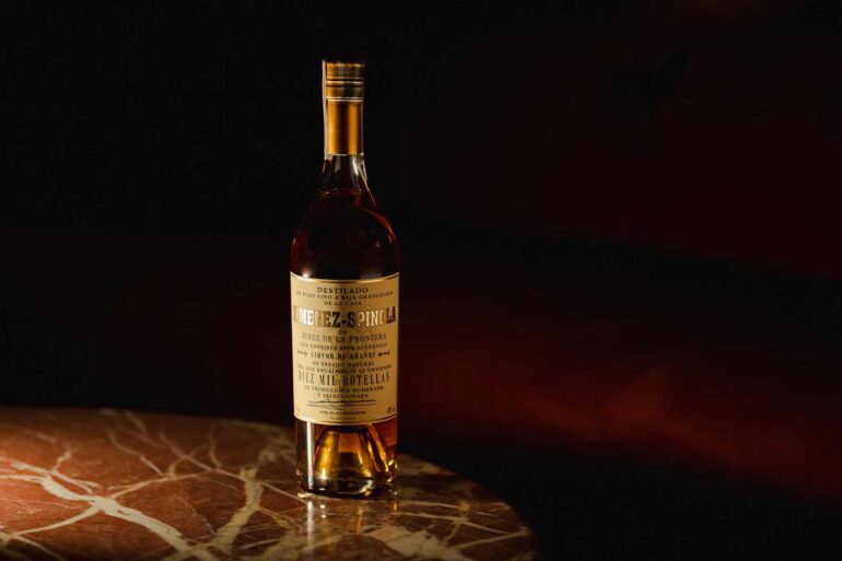 La bottiglia di Brandy Ximénez-Spínola Criaderas Diez Mil Botellas