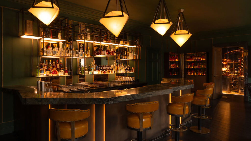 Bancone hotel bar Rosewood Amsterdam