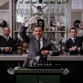 Expat Connaught Bar a Londra