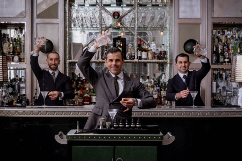 Expat Connaught Bar a Londra