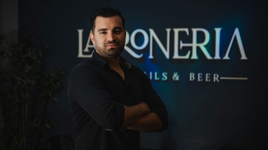 Francisco Moore, co-founder de La Roneria, Safari Cocktail