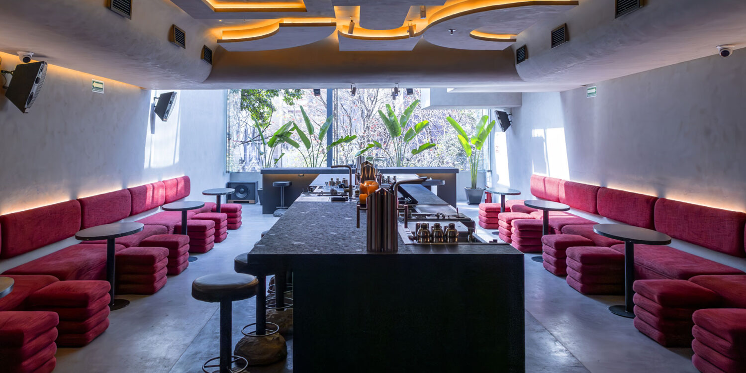 Interni Ahorita Cantina
