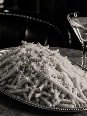 tinis-&-fries-evento-the-spy-bar-london-coqtail